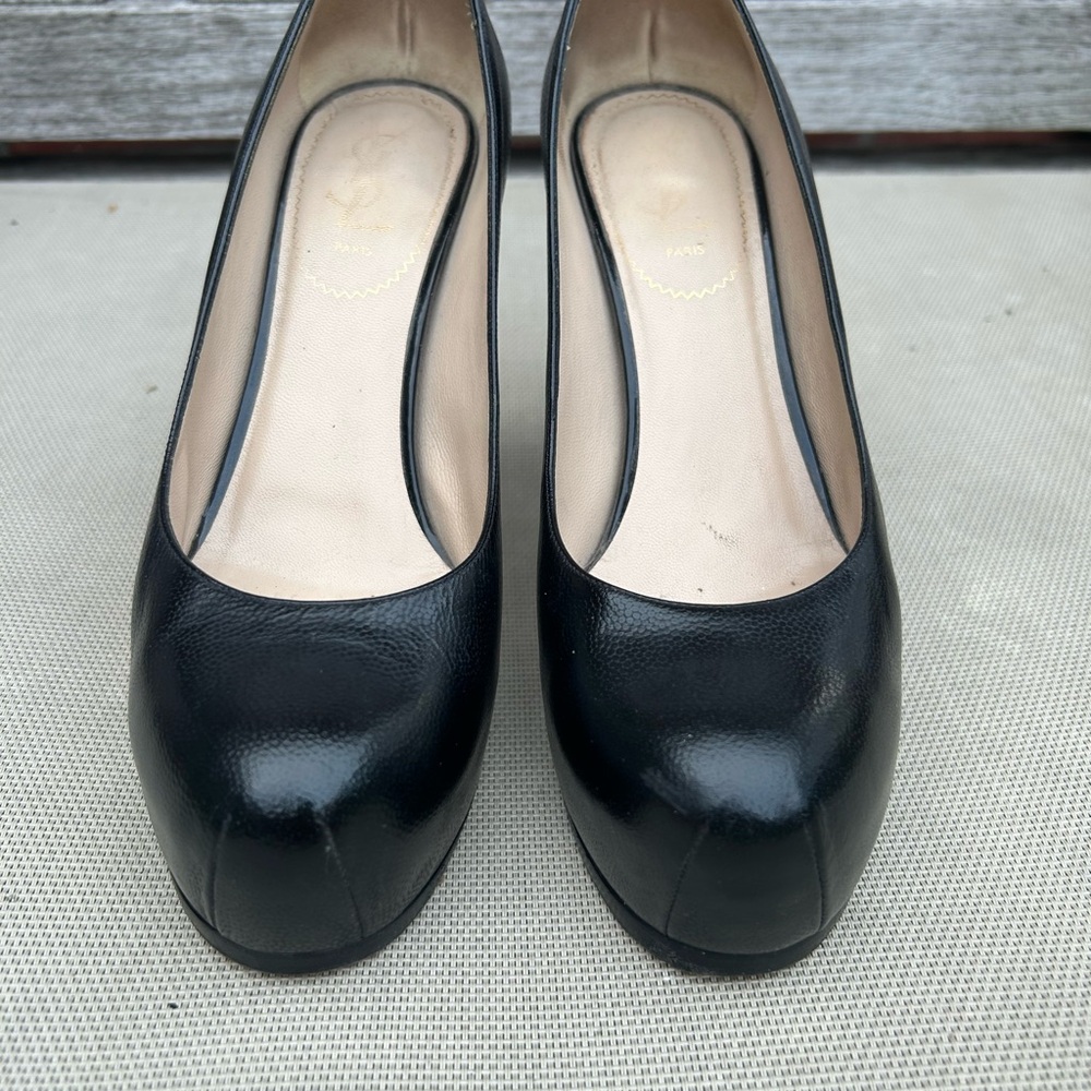 Yves Saint Laurent Black Leather Heels